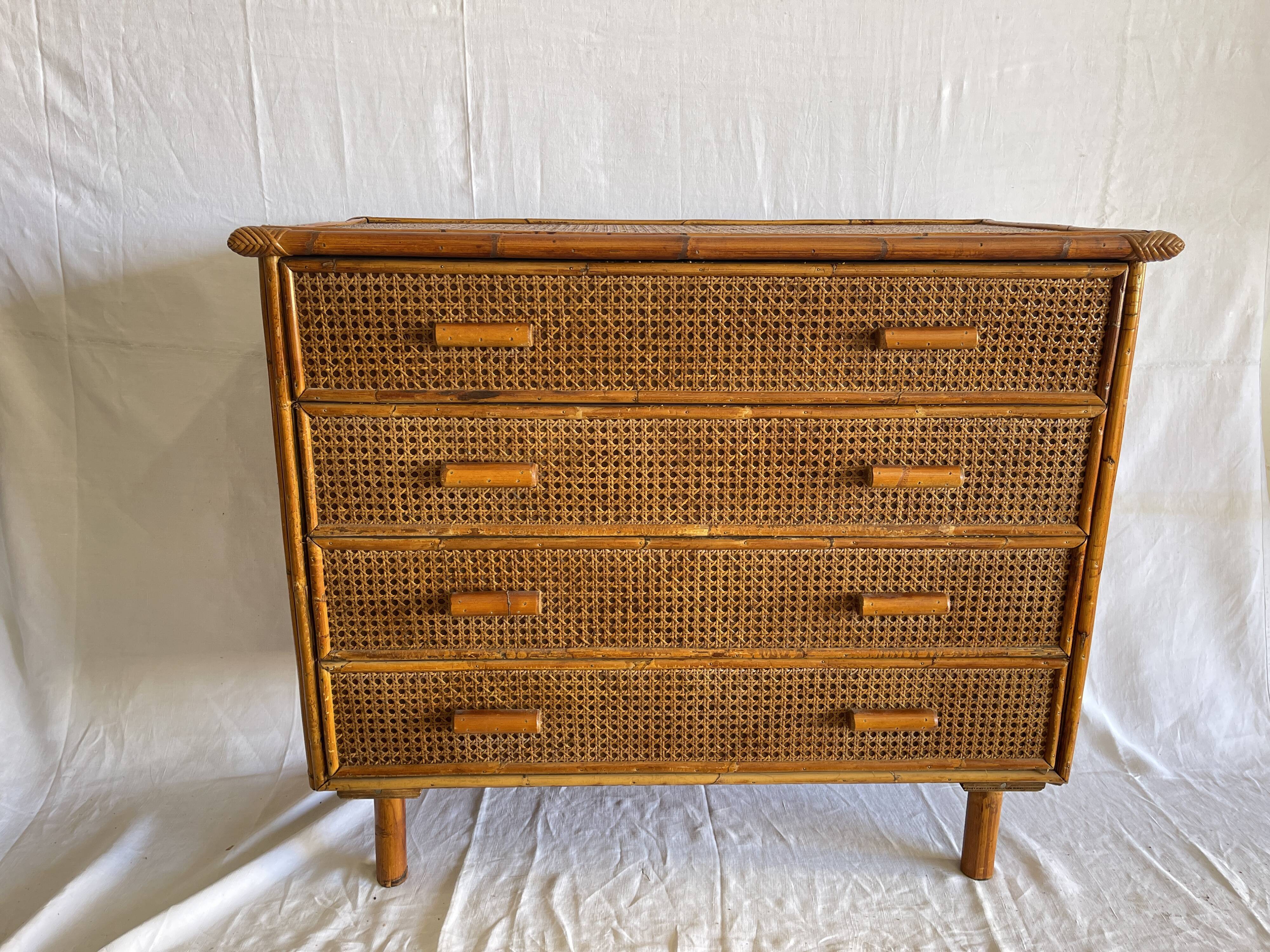Commode  vintage en rotin et cannage