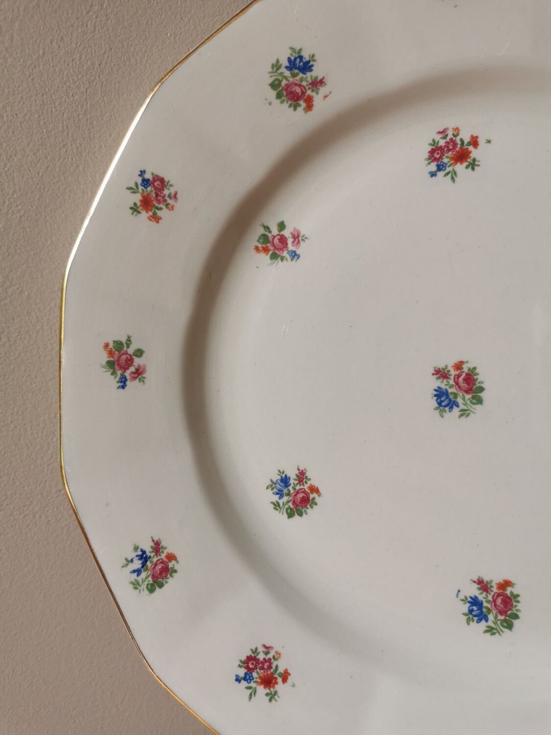 Vintage flat plates Digoin