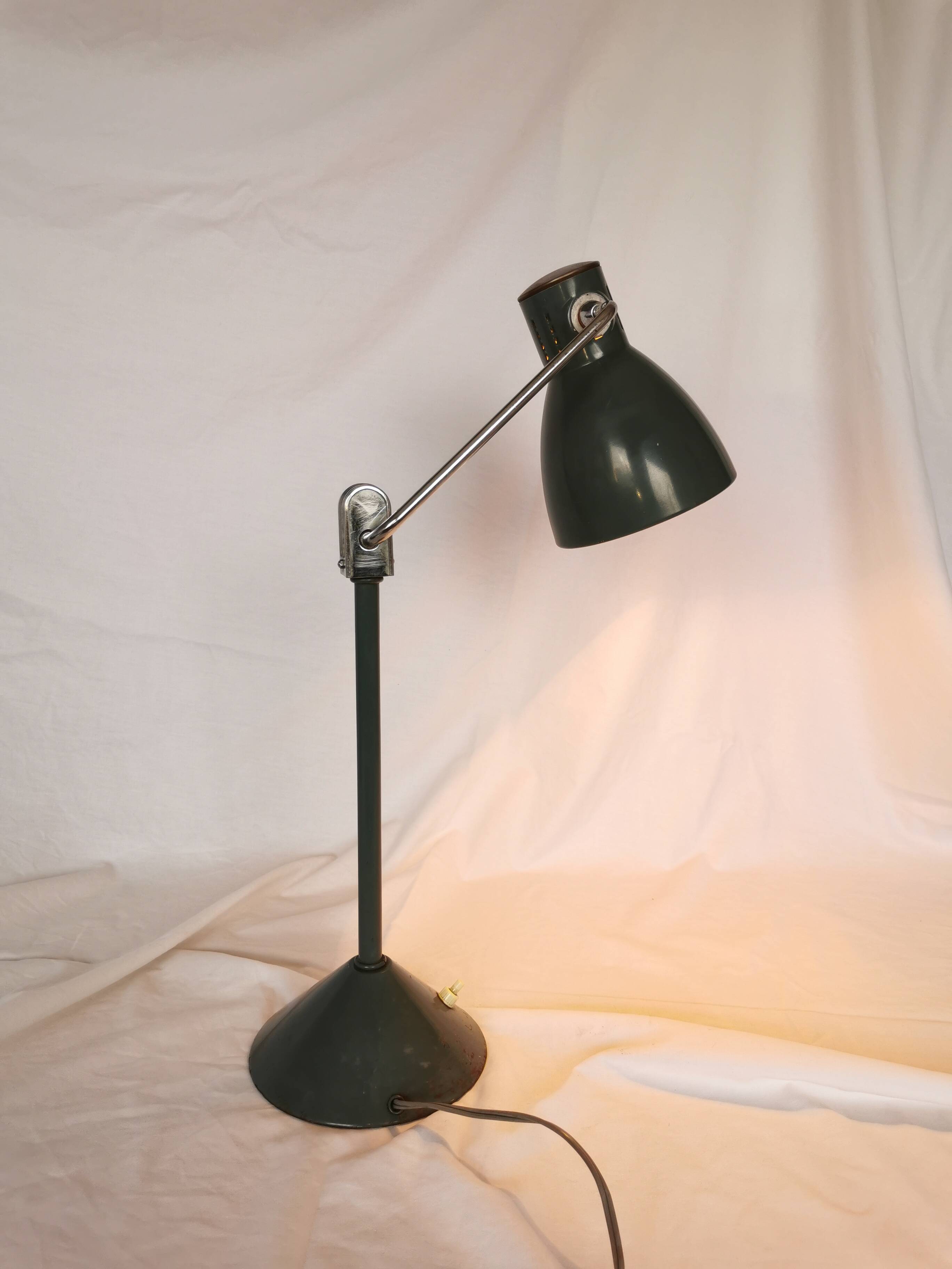 Jumo 800 articulated lamp, France, 1960