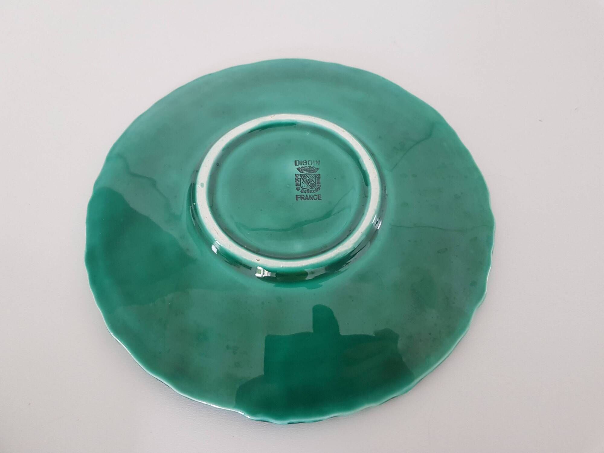 Set of 12 Green Majolica Leaf Plates Sarreguemines Digoin 1930