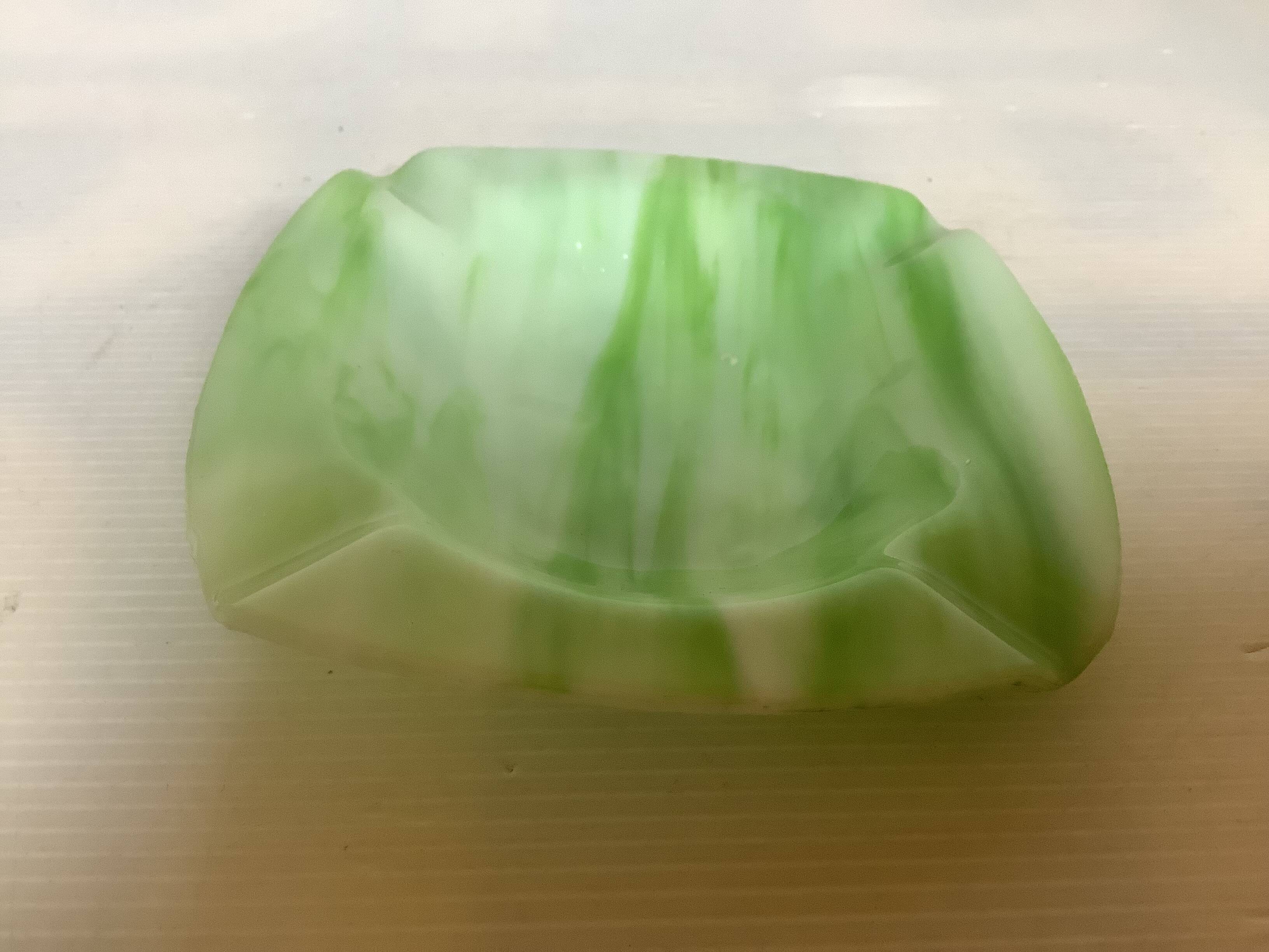 Vide poche cendrier pâte de verre verte