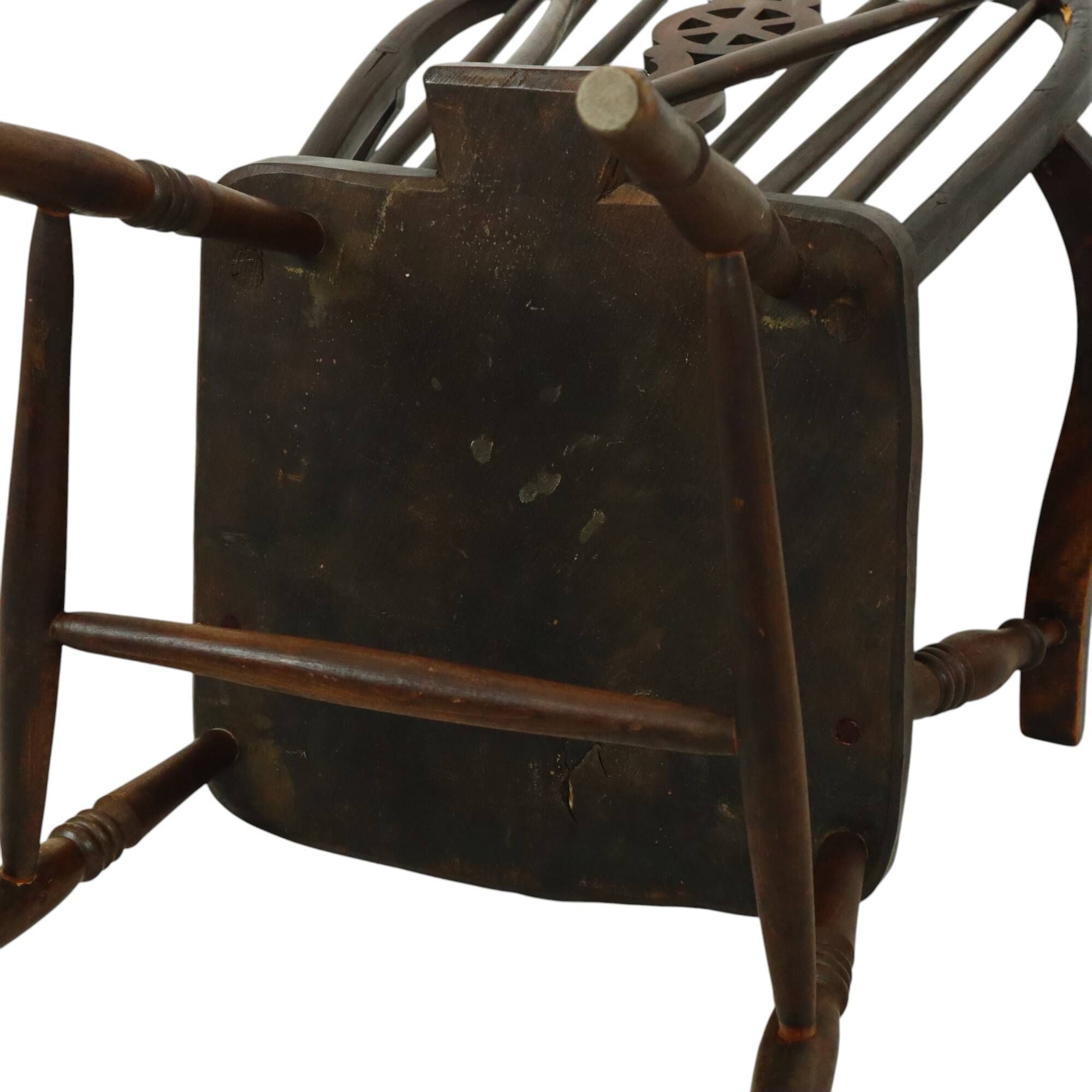 Chaise Windsor ancienne en bois de hêtre et d'orme avec dossier à roulettes, XIXe siècle