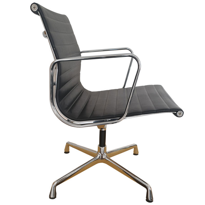 EA 108 armchair in black leather Vitra