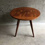 Round coffee table