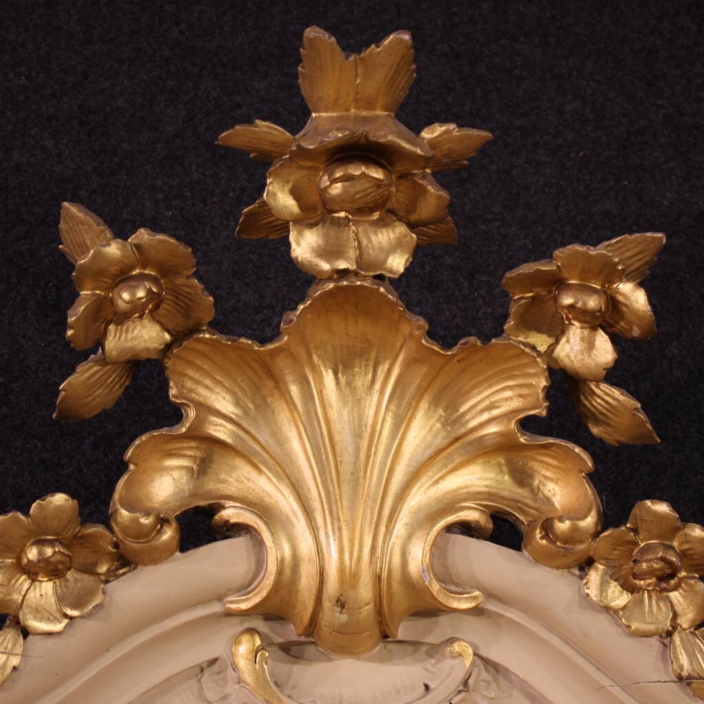 Great lacquered and gilded Louis XV style mirror from the 20th century