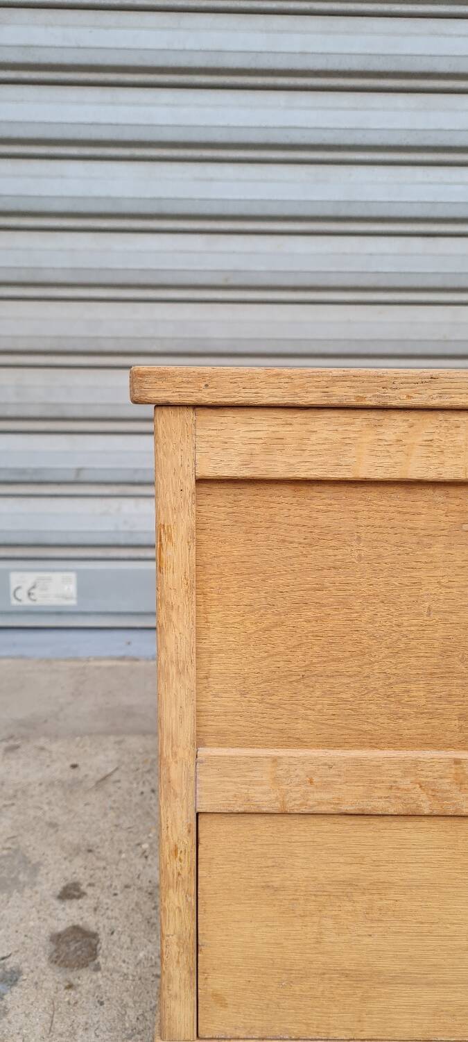 Raw oak chest