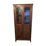 Small Parisian wardrobe showcase