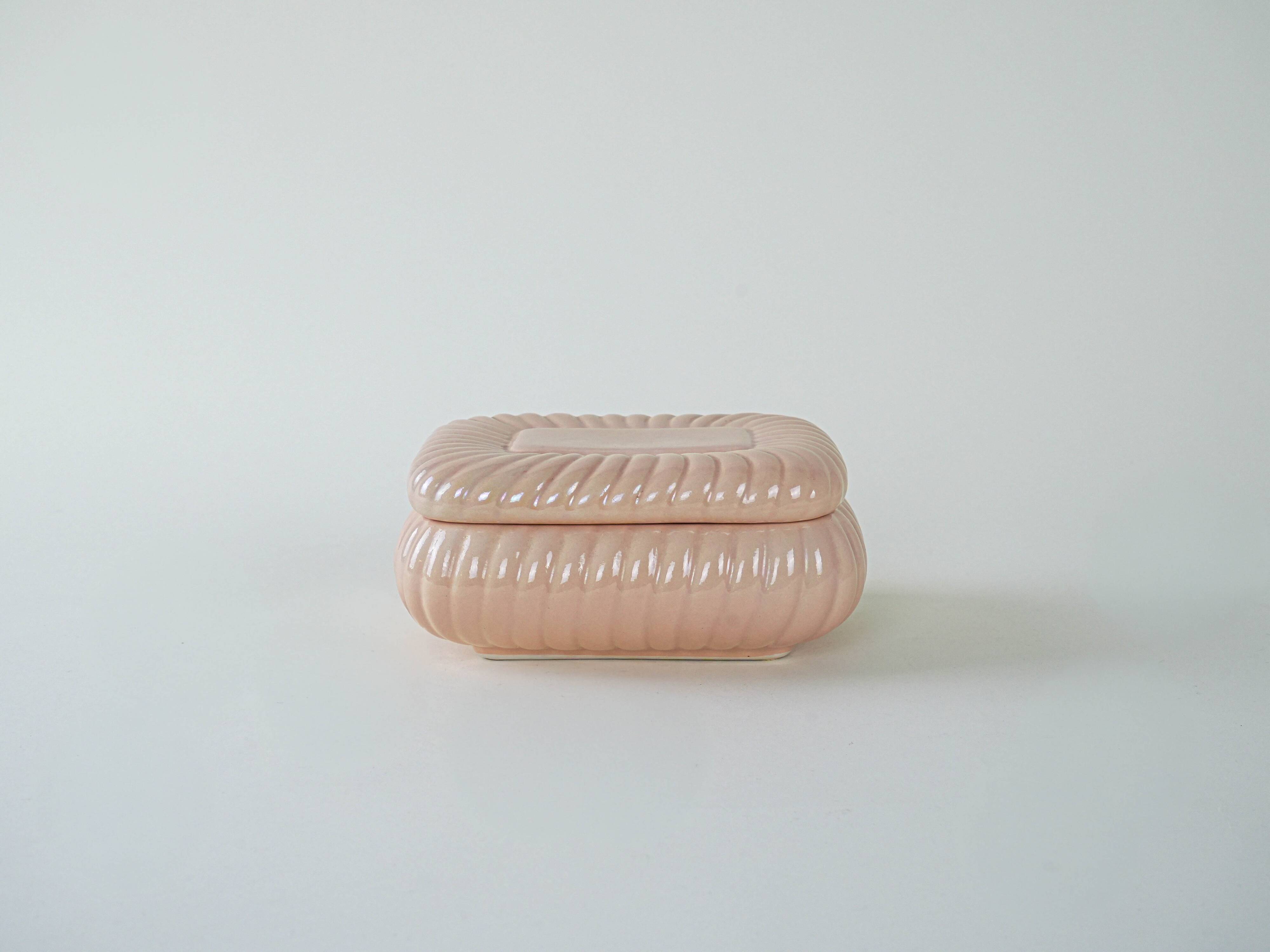 Ceramic jewelry box, Italian design, 1970s, production: Italy