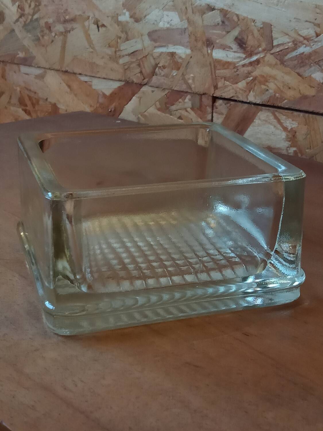 "1950" glass tiled pocket emptier