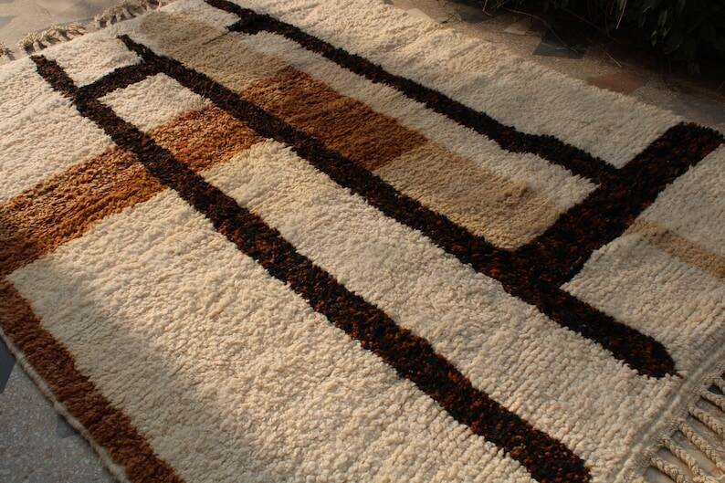 Tapis azilal Tissé main traditionnelle taille 200 x 305 cm