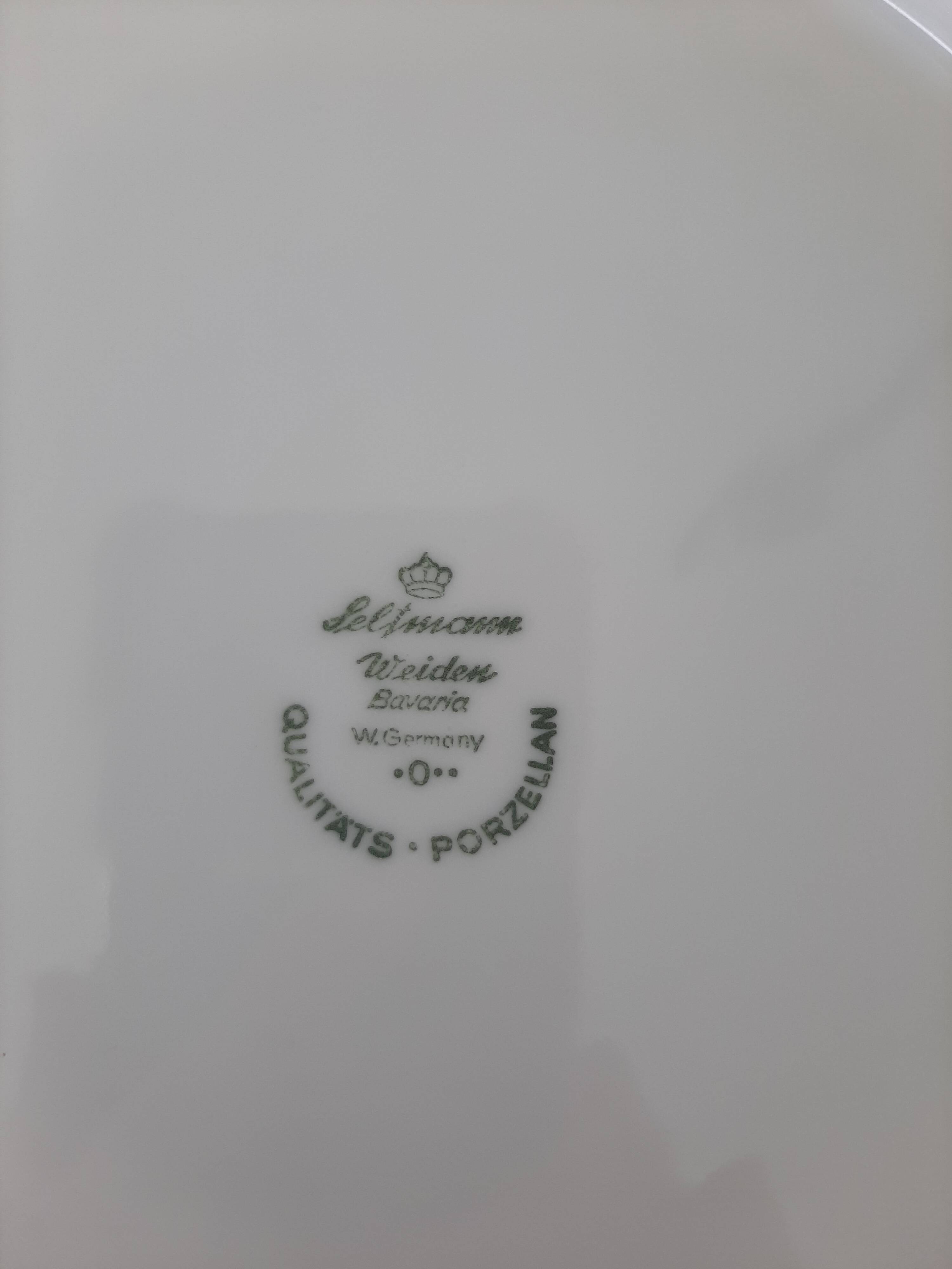 Assorted plates and dishes