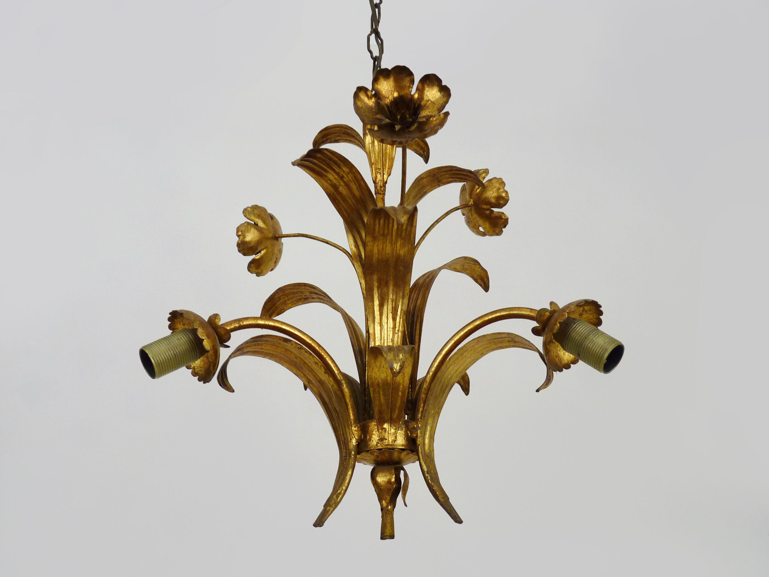 Vintage Masca chandelier in aged golden metal and golden flower