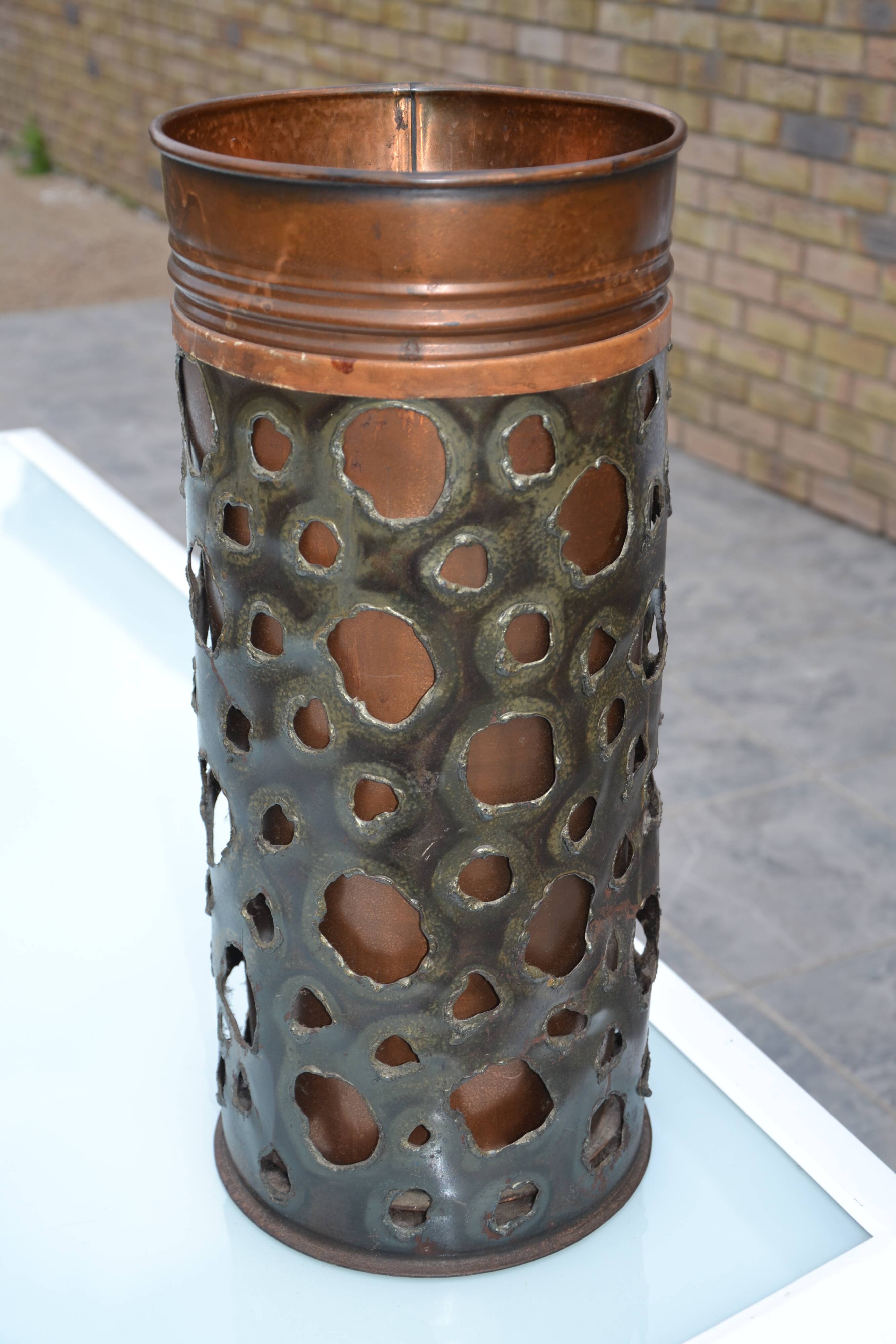 Vintage umbrella stand Sara Italy "copper blade"