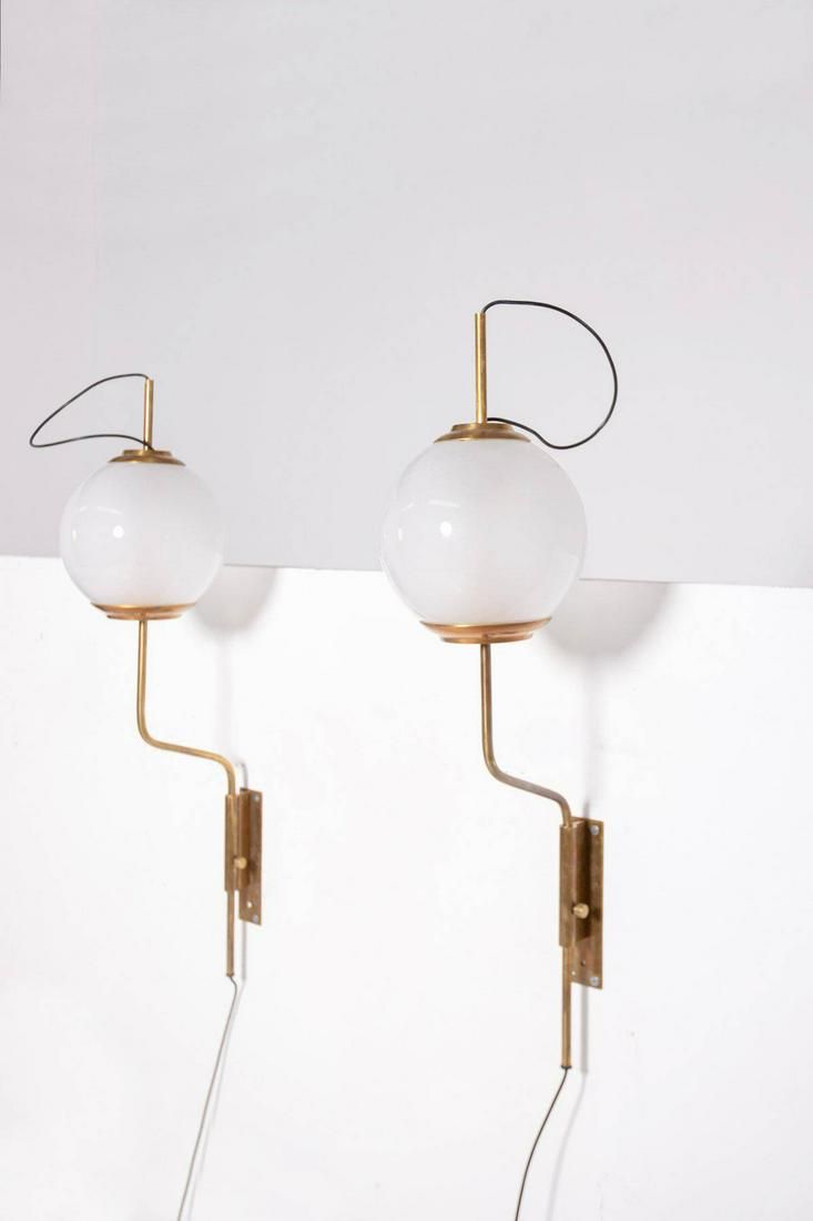 Pair of wall lamps Luigi Caccia Dominioni model LP11