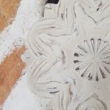 Pediment woodwork flower shape