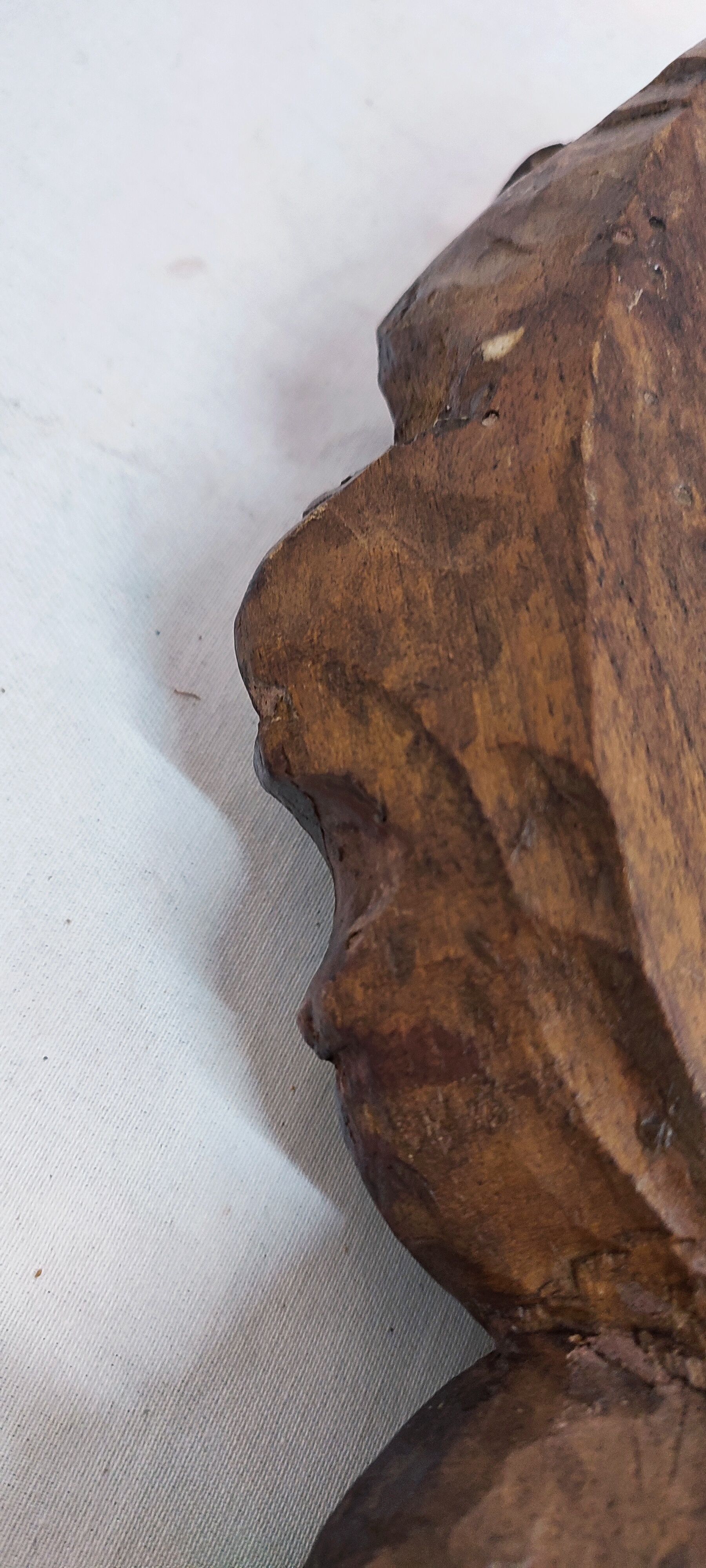 Miroir en bois sculpté Espagne années 1940 44x65cm