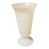Vase en opaline ancien
