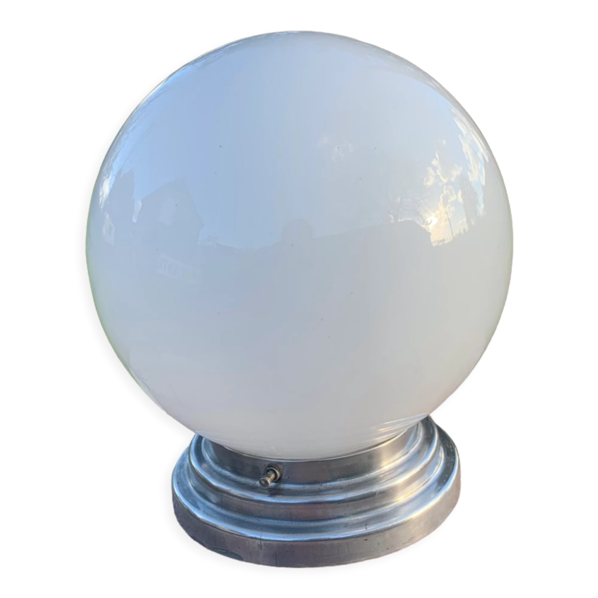 Opal globe year 30