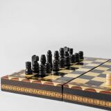Foldable box chess set