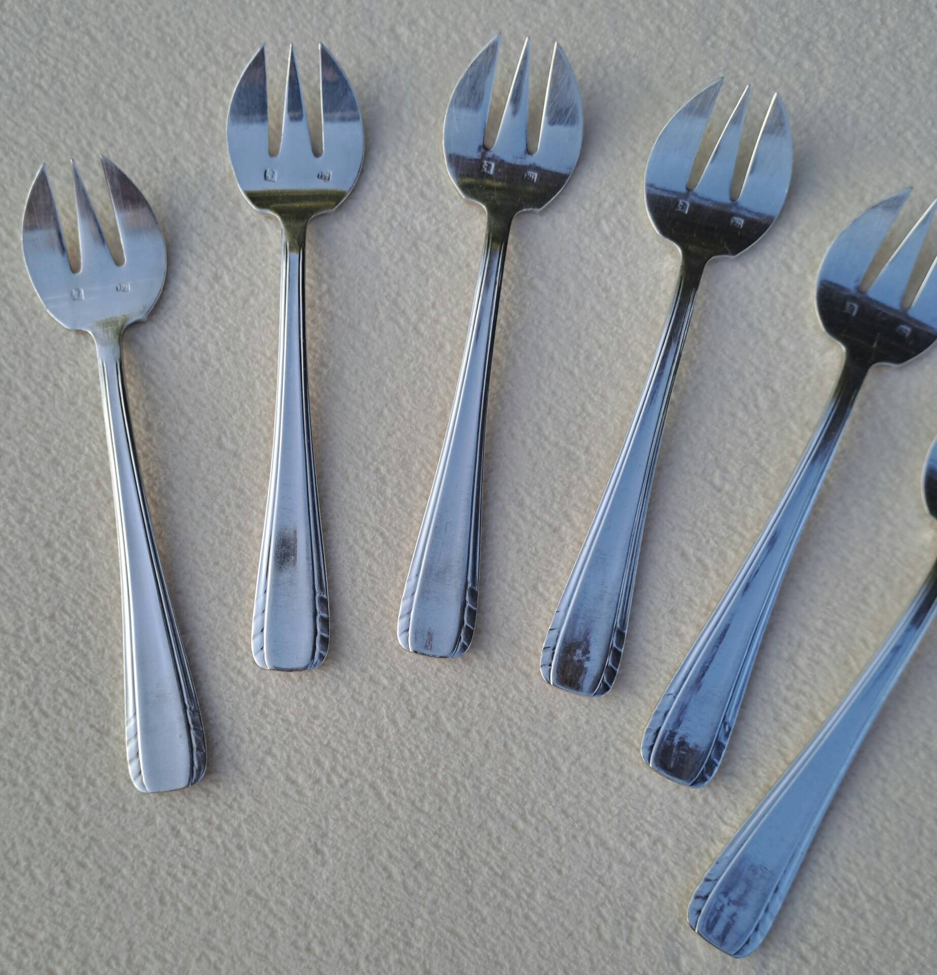 6 Art Deco oyster forks by Jean François Guillaumot