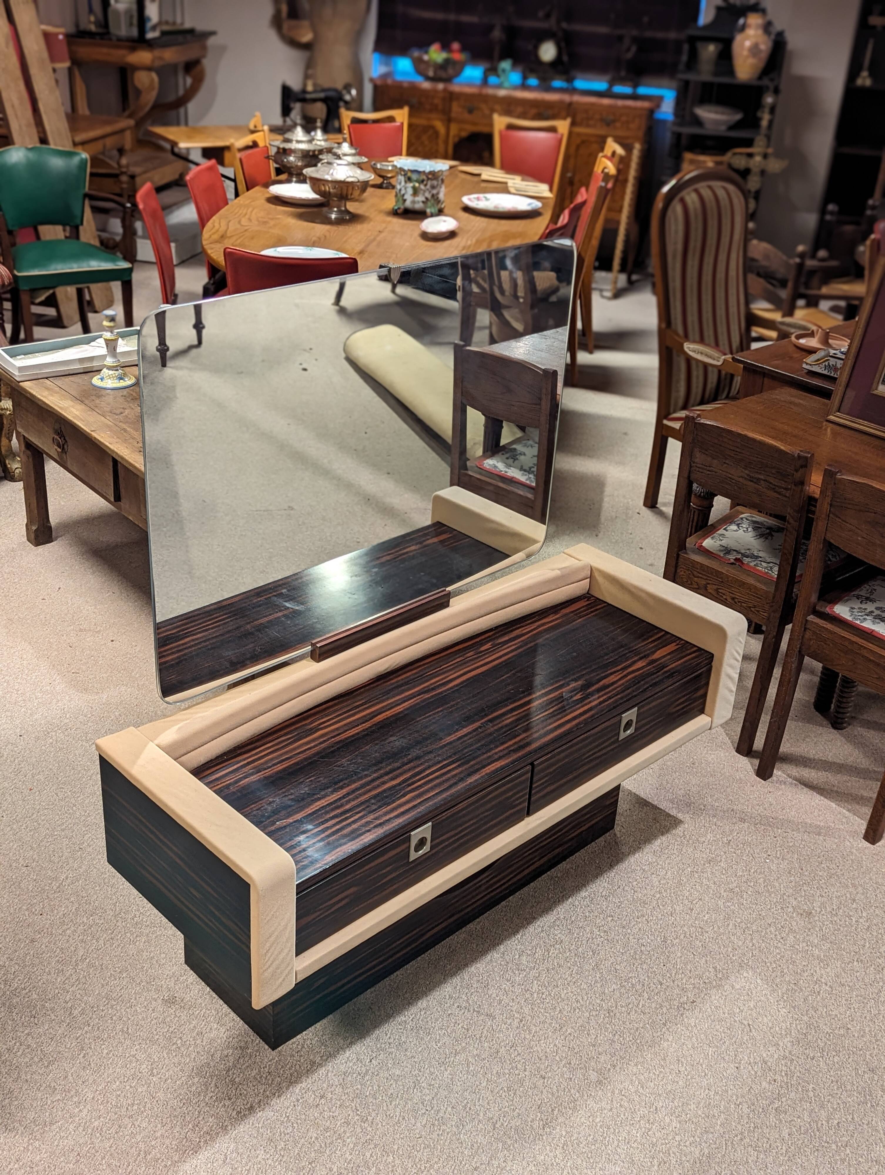 Vintage dressing table