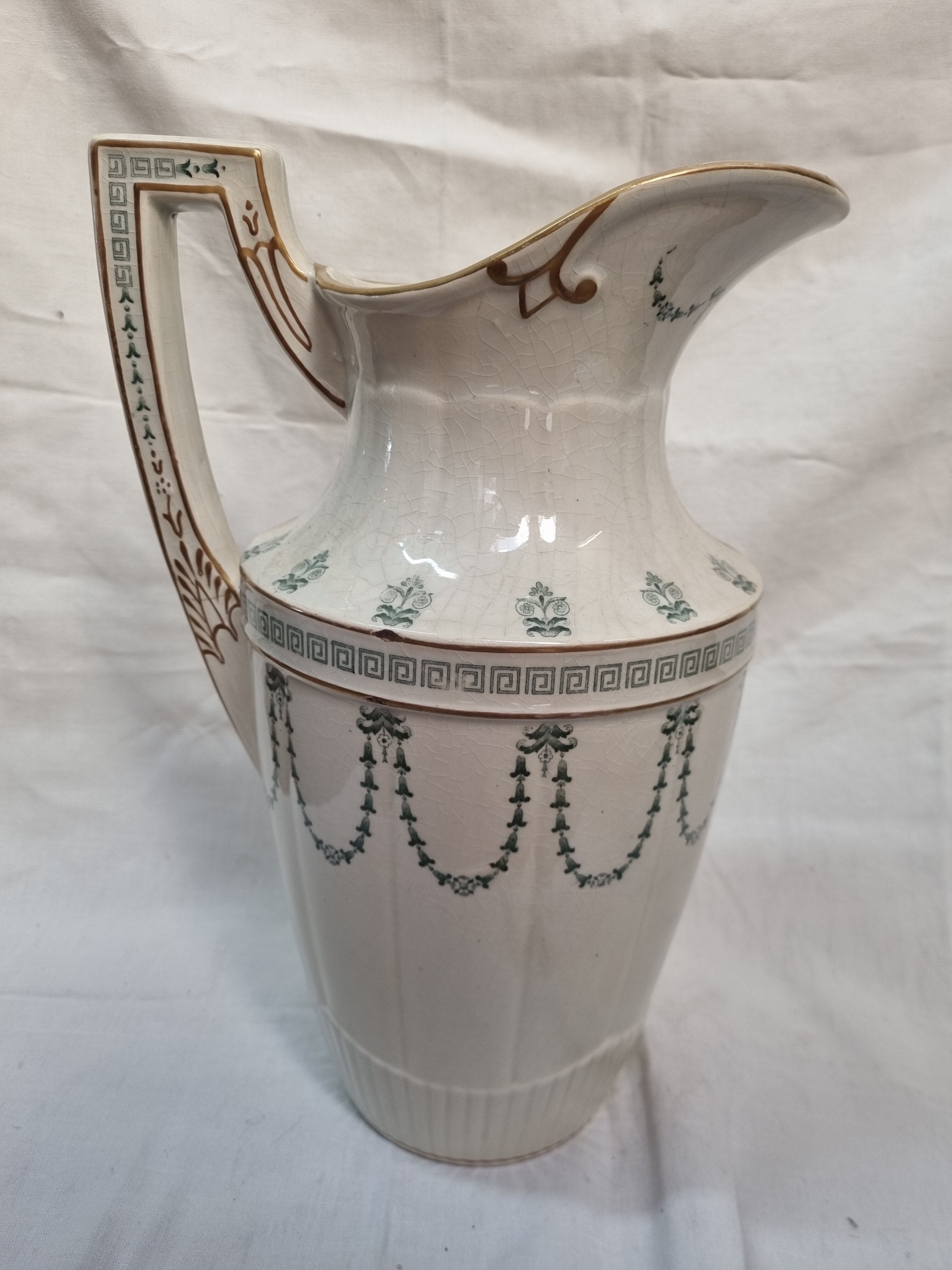 Water broc, iron earth bowl 1920 Gien