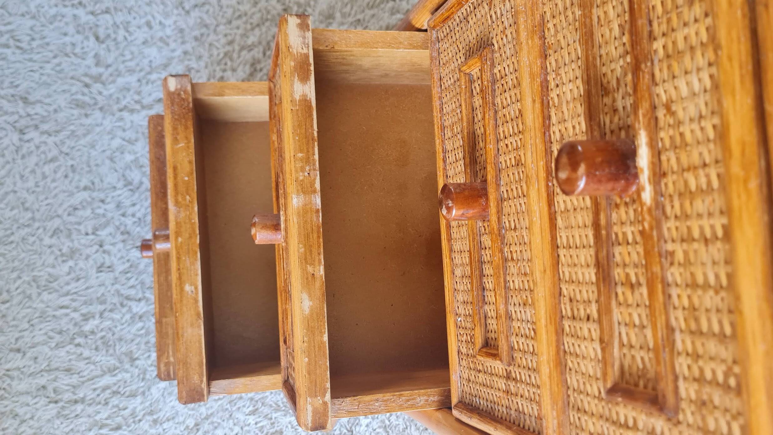 Rattan chest of drawers from the 1970s.