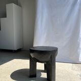 Monoxyl sofa end in black mango tree tripod half-sphere tray h:45 d:44