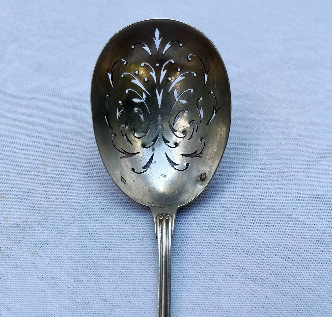 Pelle et cuillère saupoudreuse