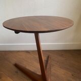 Unstructured side table