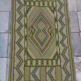 Green berber carpet in pure wool 195x100cm