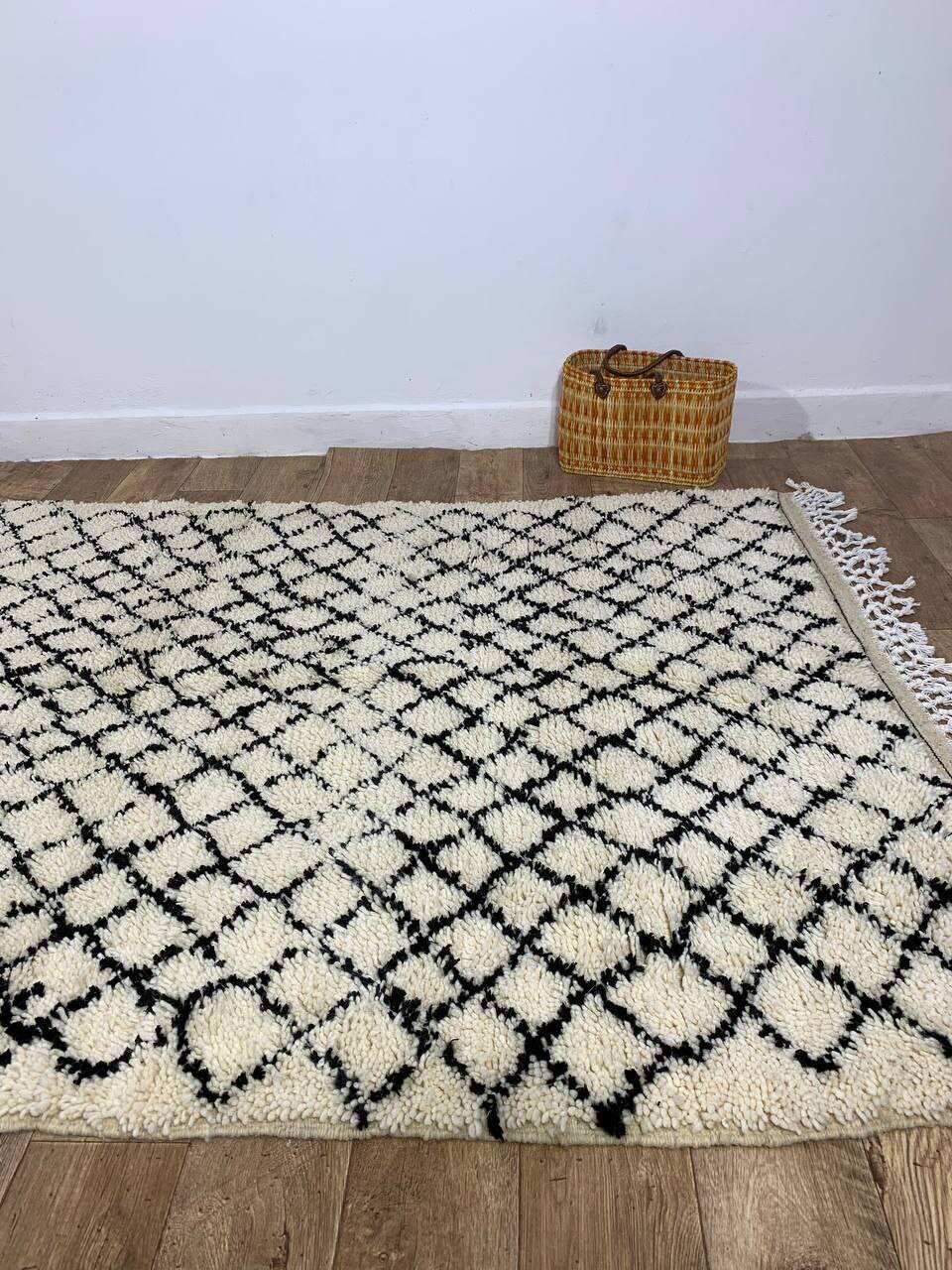 Handmade Moroccan Berber rug 260 x 156