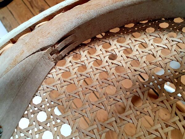 Chaise de bistrot cannée