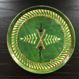 Green dish graphic décor