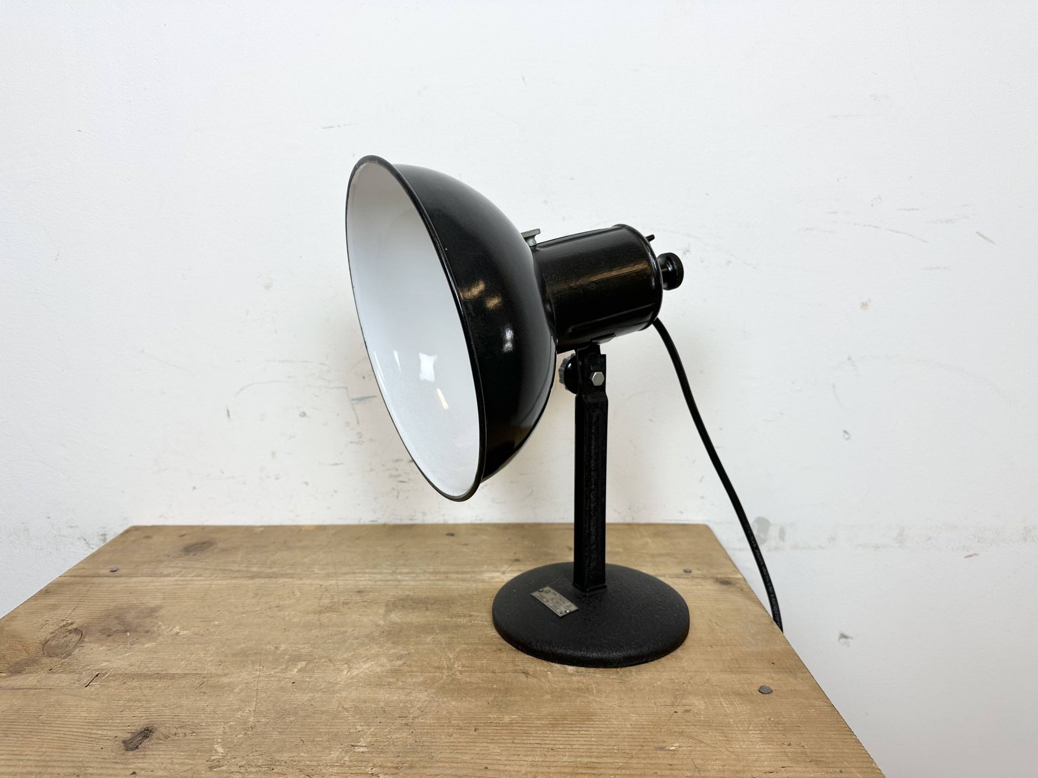 Vintage black enamel table photo lamp, 1950s
