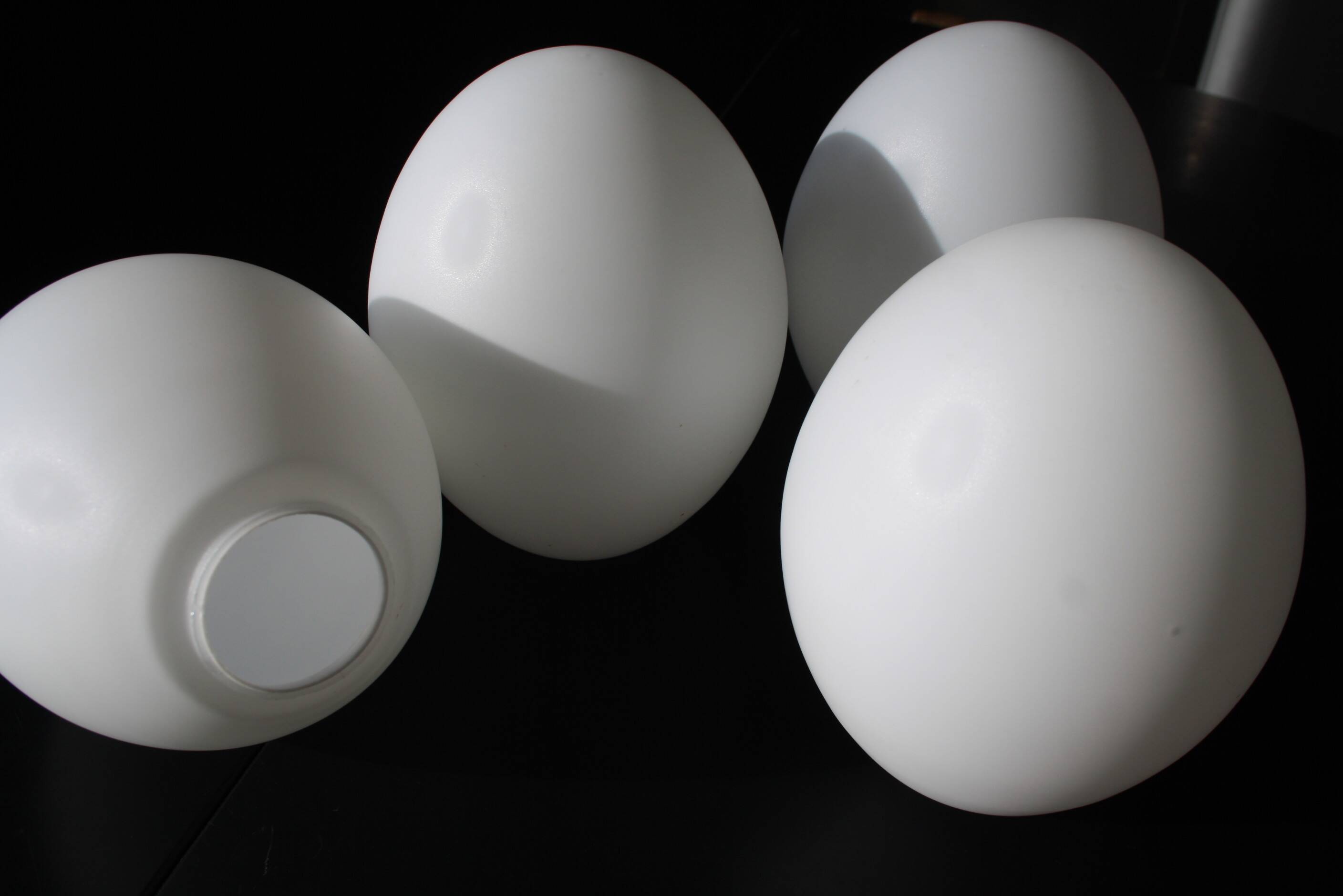 Sputnik metal & opaline chandelier