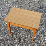 Set of two side tables