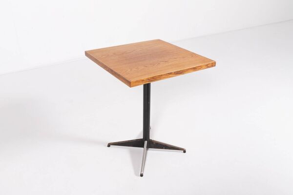 Table Shaker de design scandinave, années 60