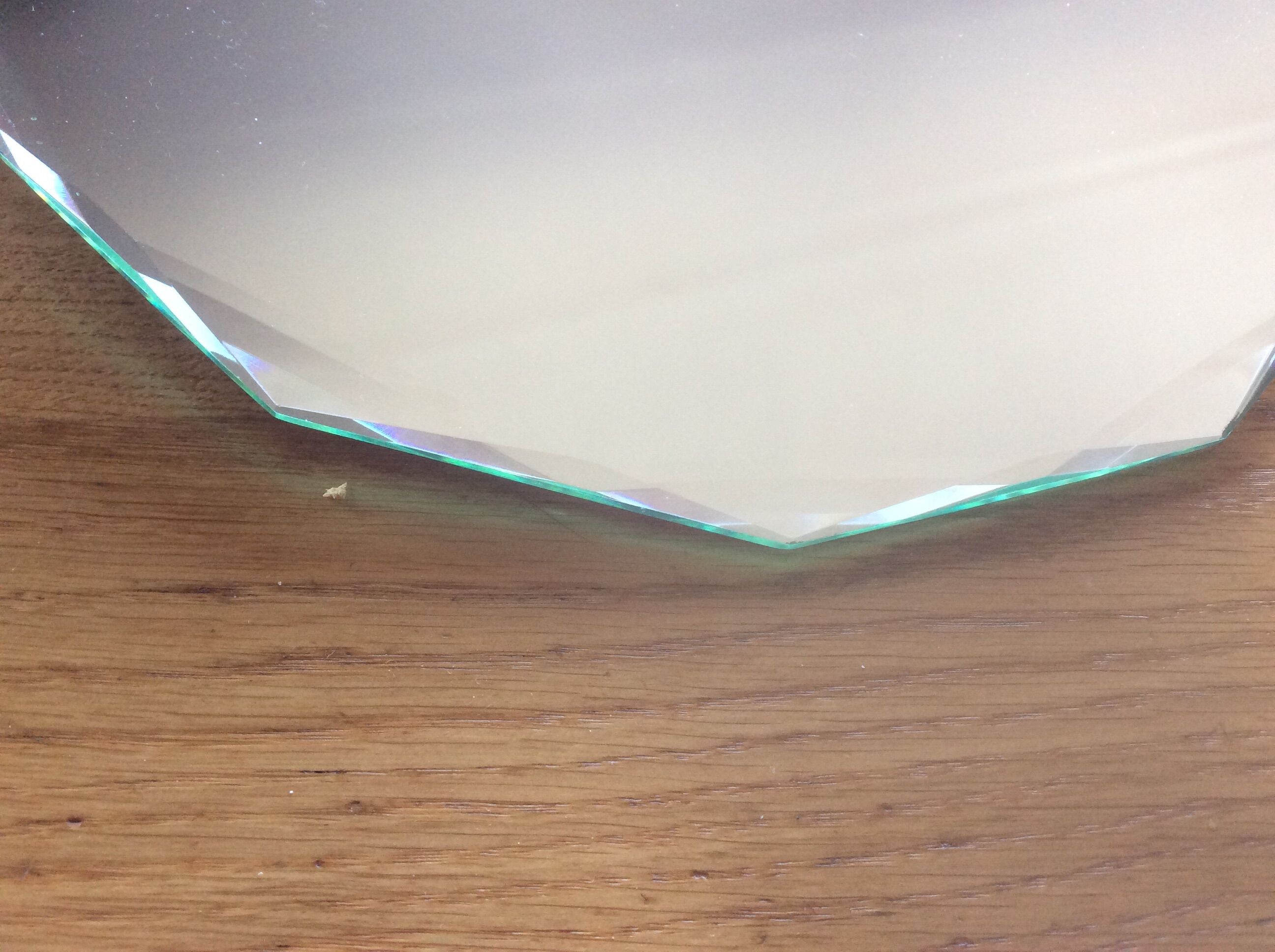 Bevelled mirror to lay  28x30cm