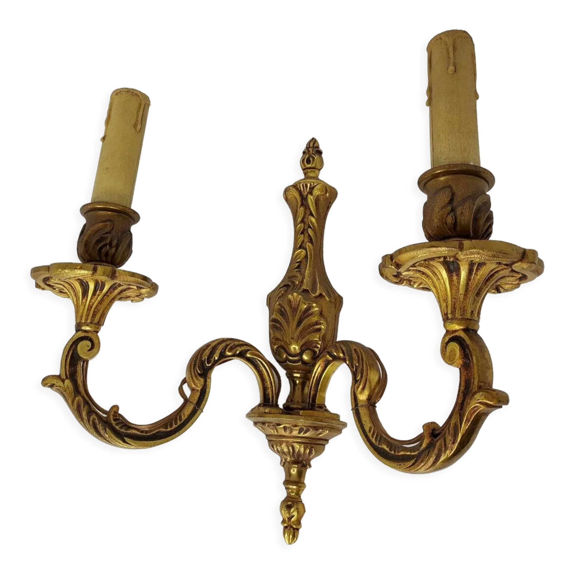 Wall lamp style Louis XV in bronze