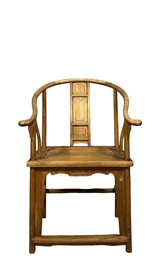 China 20th century: Horseshoe-shaped armchair in natural wood