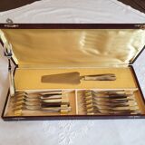 Service 12 dessert forks in horn and pie shovel