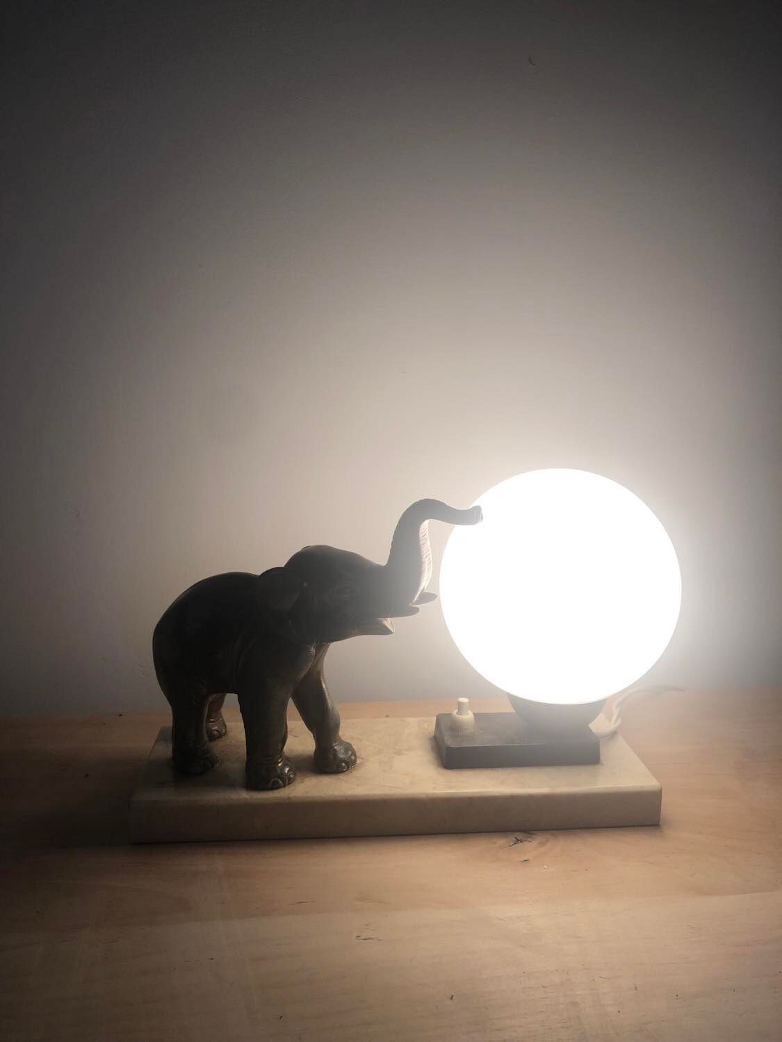 Lampe éléphant art déco