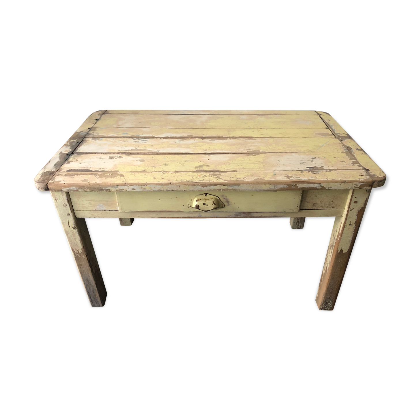 Farm coffee table, countryside.