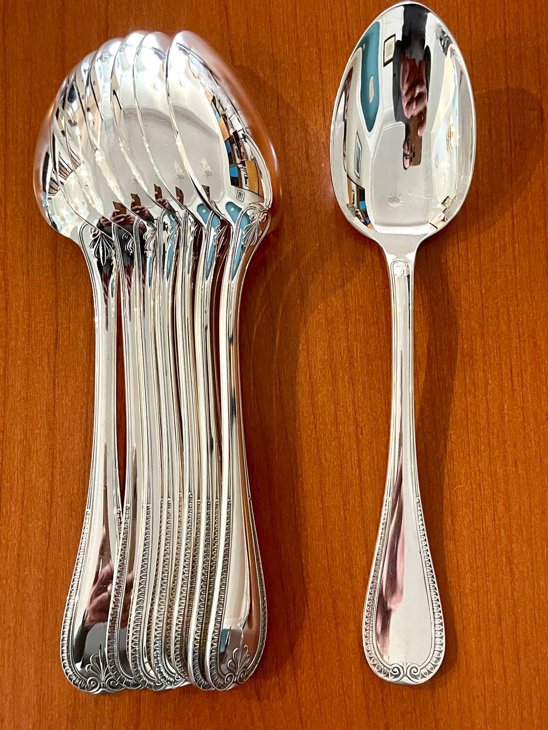 Christofle malmaison 8 person 40 piece cutlery set near new condition