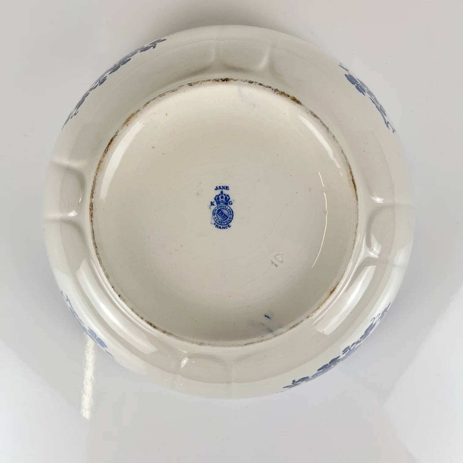 Saladier Terre de Fer KG Lunéville, modele "Jane", bleu, 1890-1915