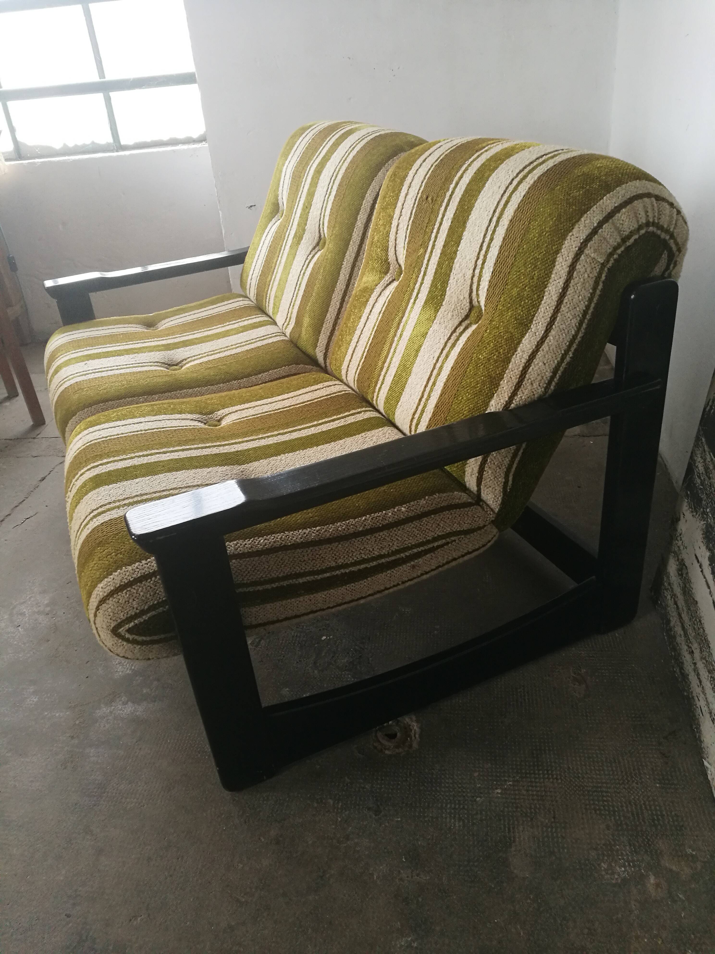 Modernist sofa from the 70s, 80s