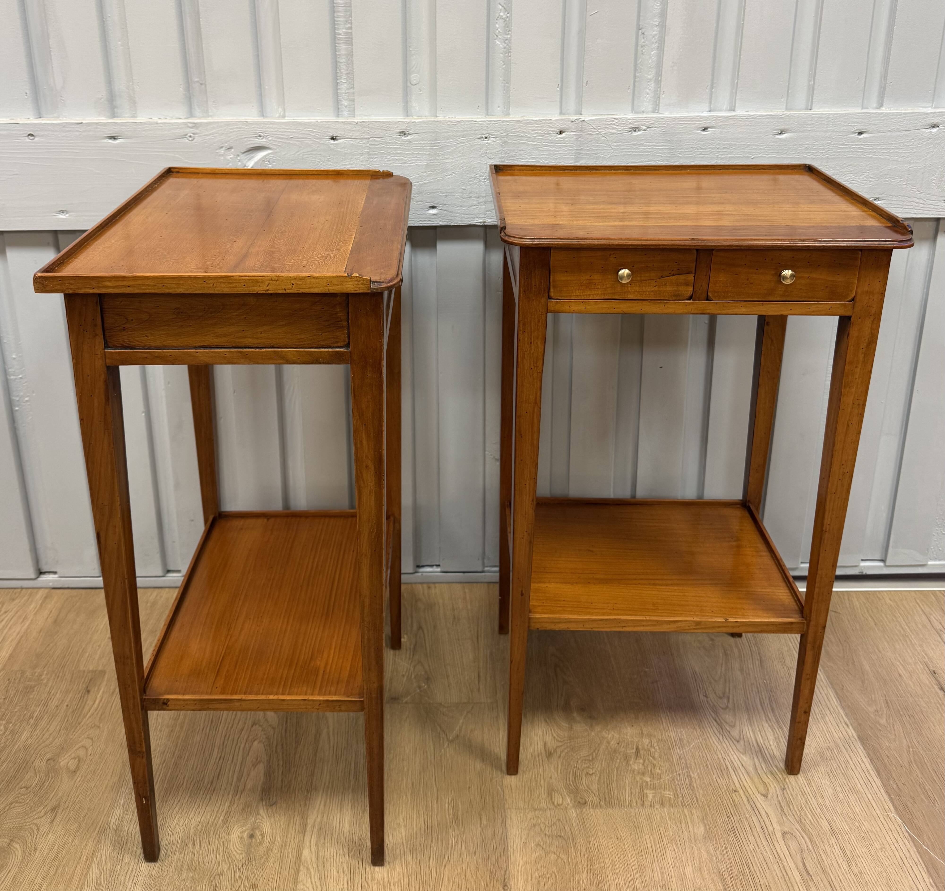 Pair of small side tables in cherry wood.