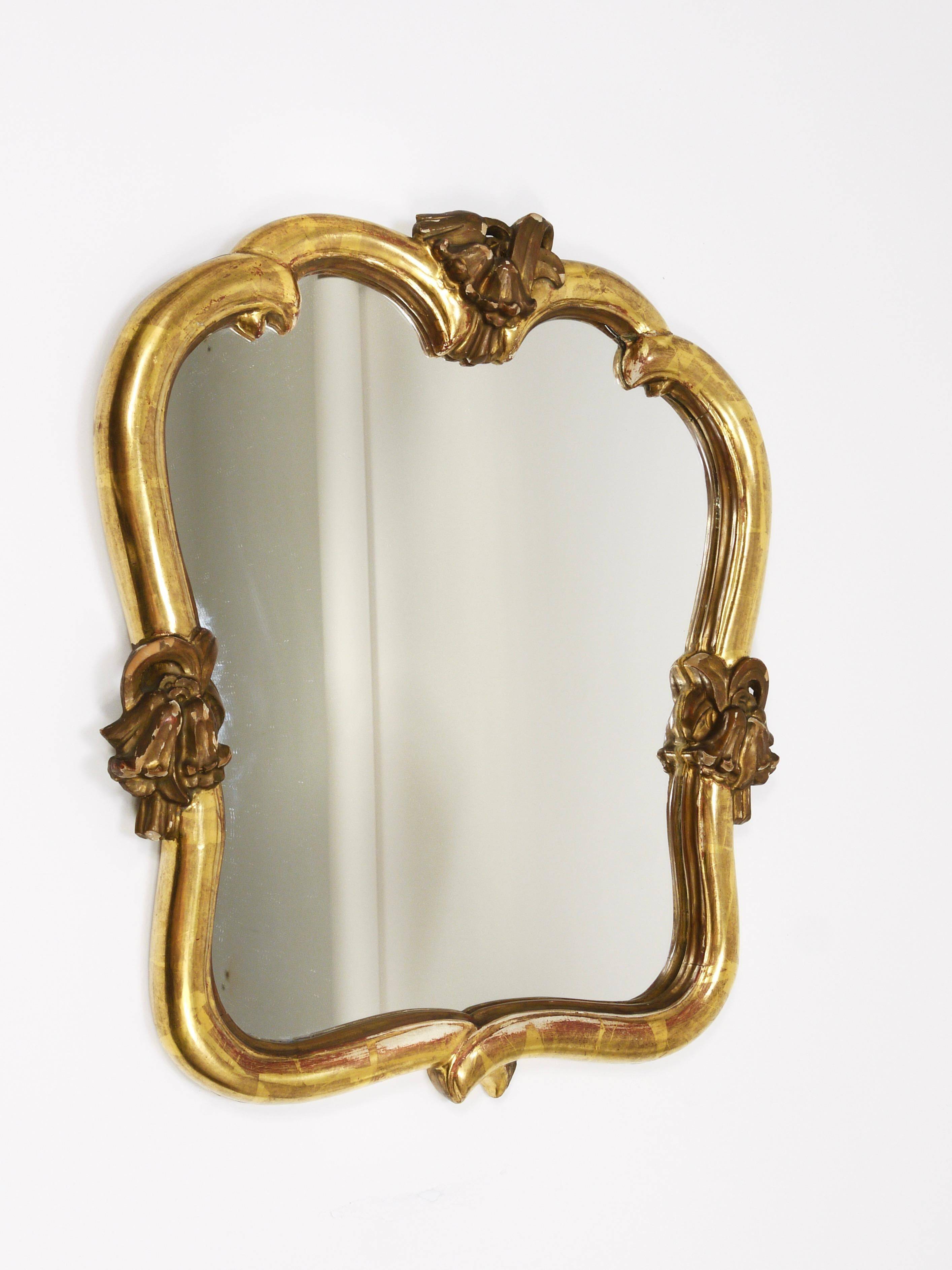 Max Welz Vienna Art Nouveau Hand-Carved Gilded Wood Wall Mirror, Austria, 1930s