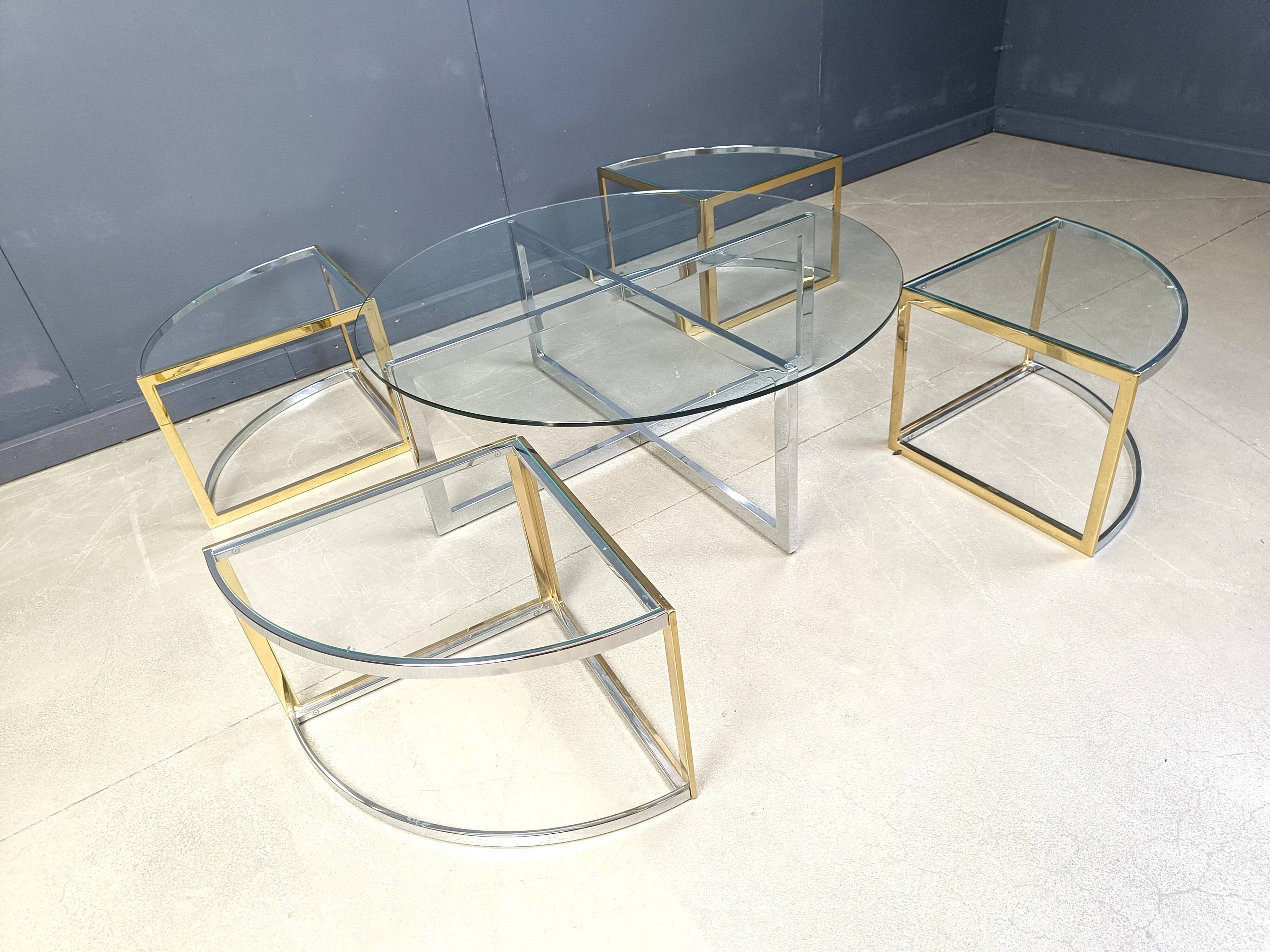 Large coffee table set in brass and glass, 1970s